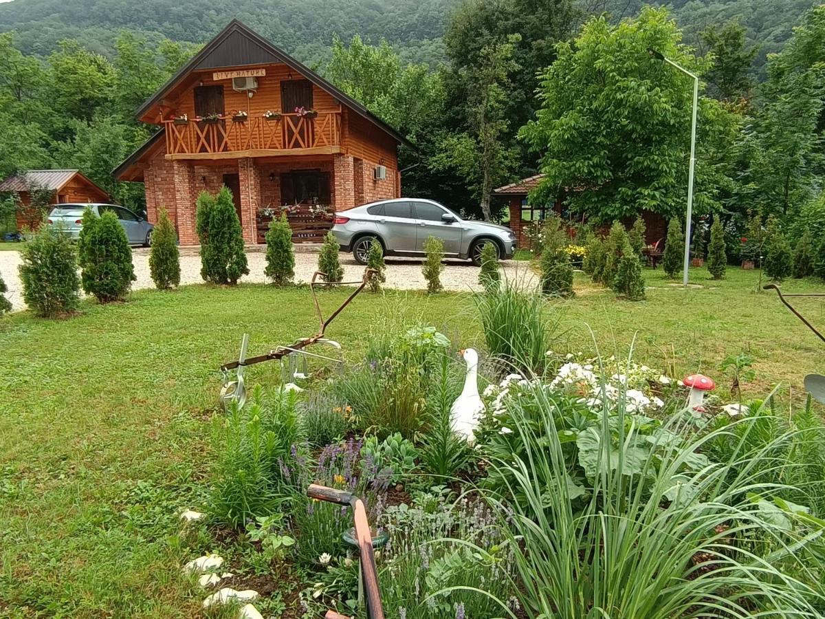 Live Nature Bihać Extérieur photo